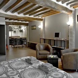 Fontana Apartment